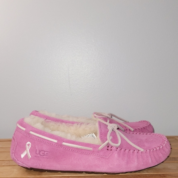 UGG Dakota Moccasin, Pink, Breast Cancer Awareness Limited Edition - Picture 5 of 8